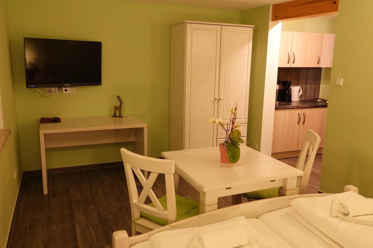 Hirt's Brau-& Apartment
